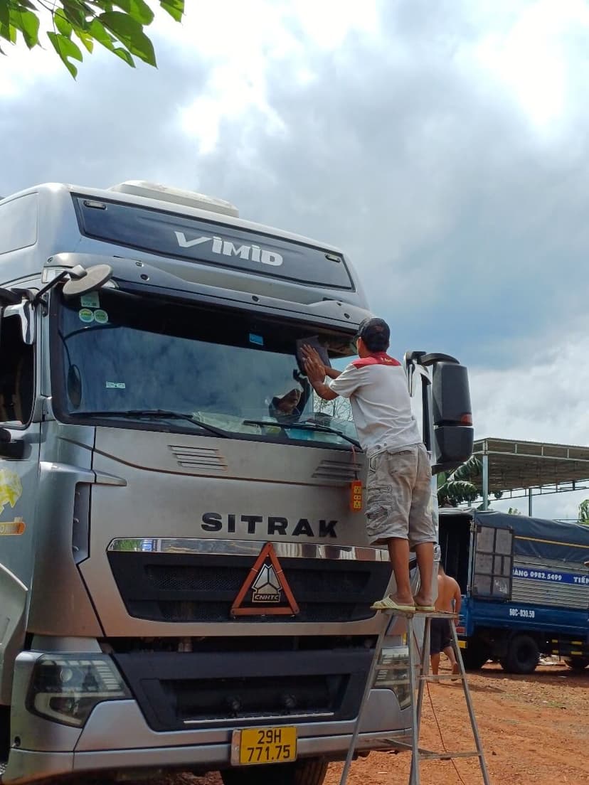 Châu 47 Tẩy Ố, Đánh bóng, Hàn kính xe Ô Tô Buôn Ma Thuột